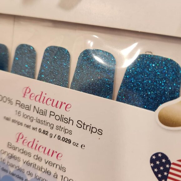 Retired Color Street- Pedicure - Picture 2 of 3